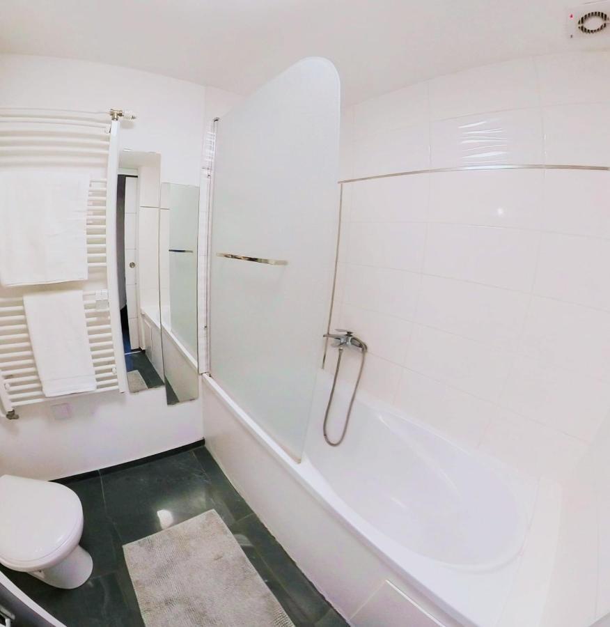 Modern Flat In City Center بودابست المظهر الخارجي الصورة