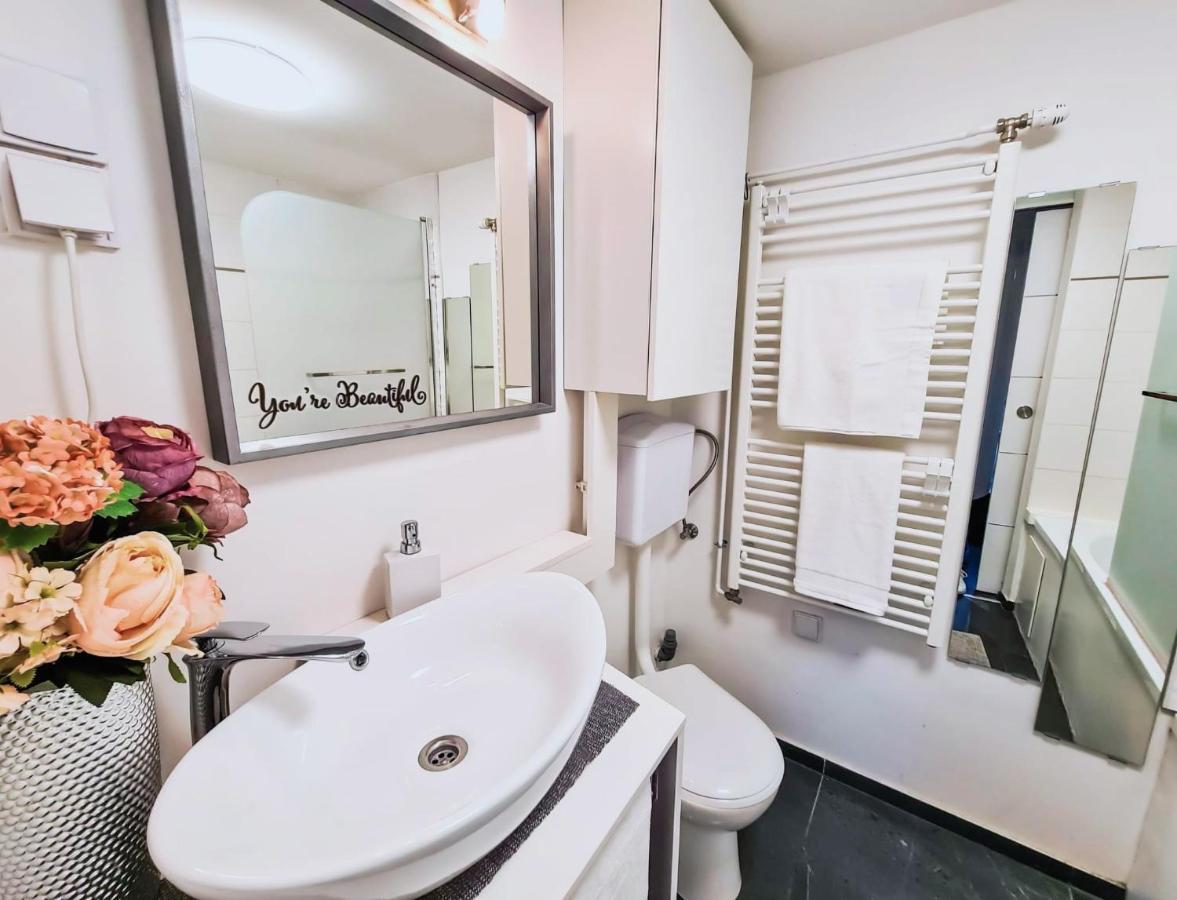 Modern Flat In City Center بودابست المظهر الخارجي الصورة